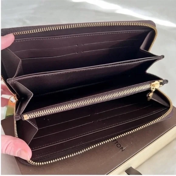 NWT Louis Vuitton Zippy Wallet Monogram Vernis, Amarante - Picture 6 of 15